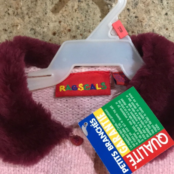 12 mths old chenille and velvet outfit - Picture 4 of 4